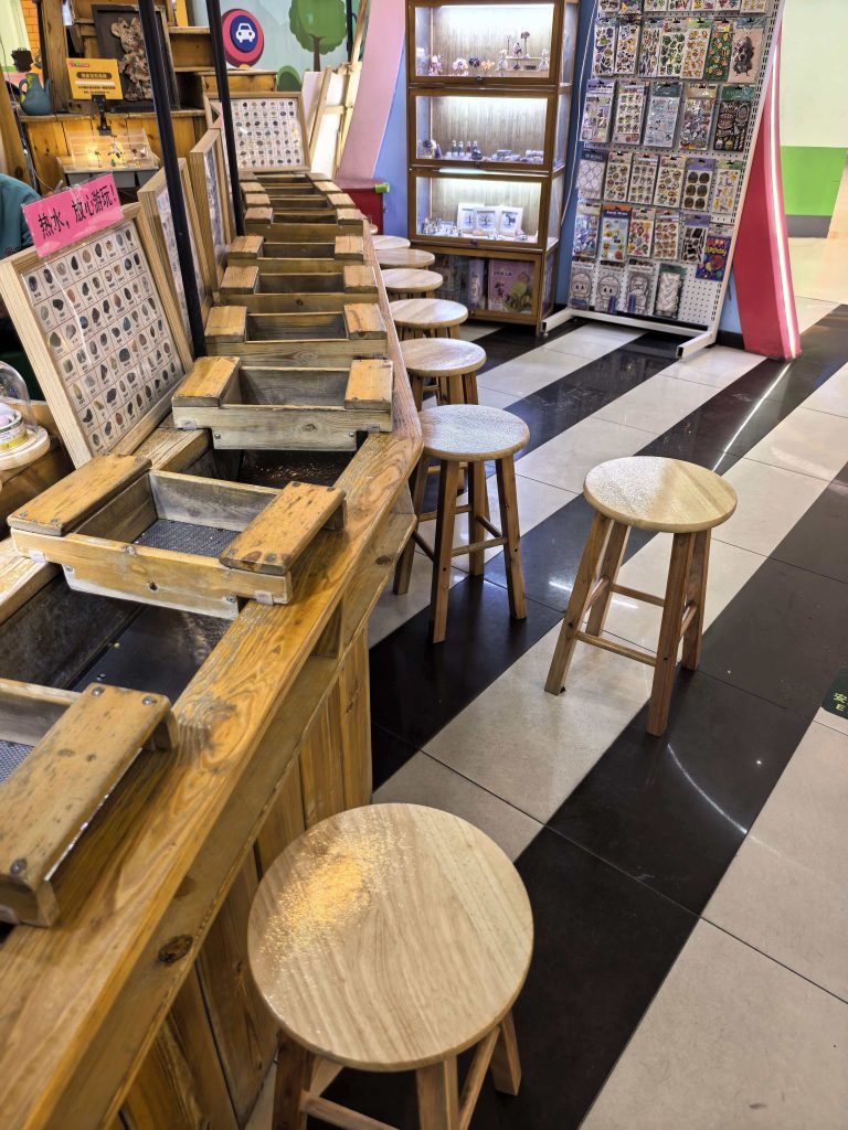 Kids' Gem Mining DIY Experience - in operation