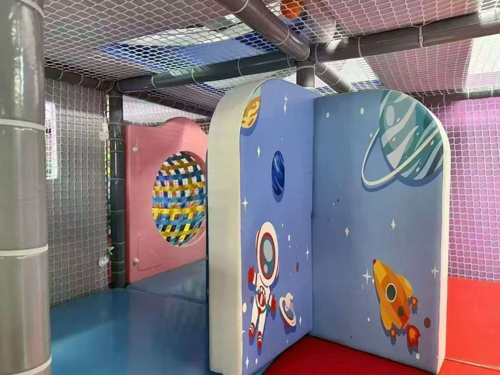 300㎡ Indoor Kids Playground - side view