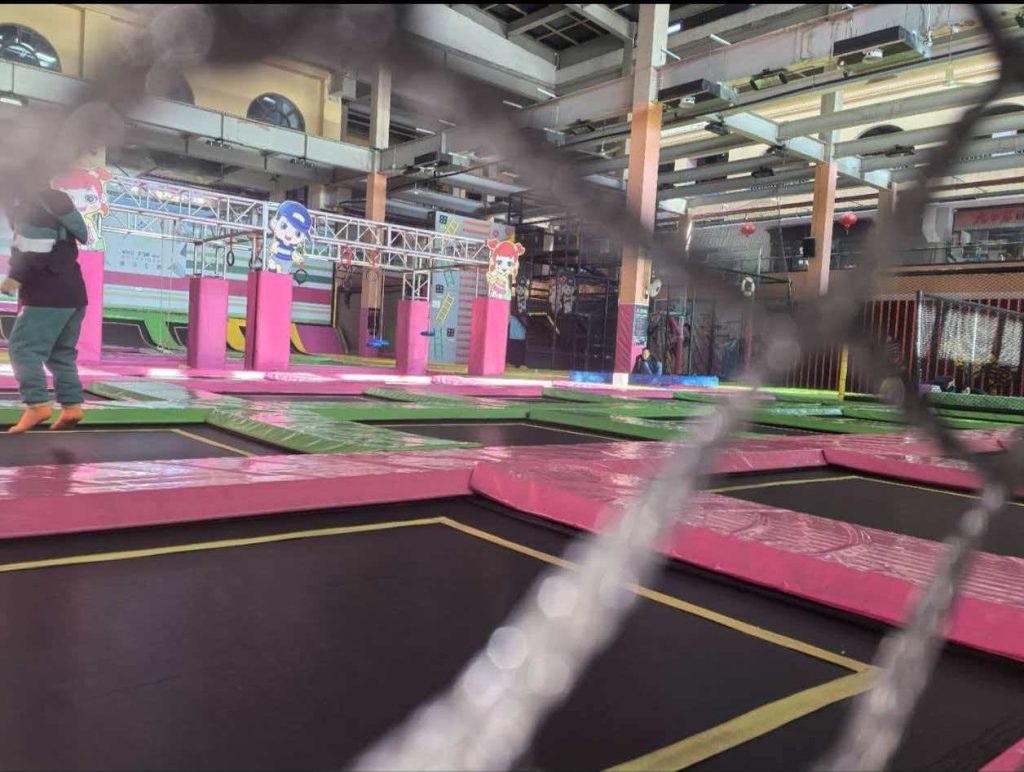 Trampoline & Rope Course Park - full setup overview