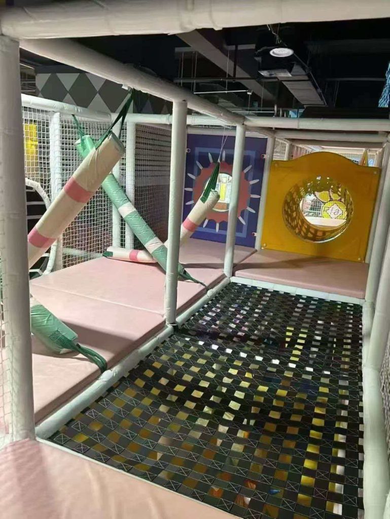 200㎡ Indoor Kids Playground - close-up details