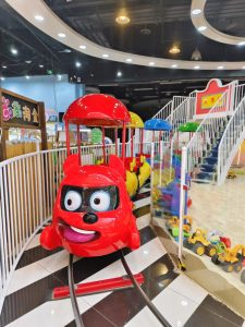 Track Train Ride for Indoor Amusement - detailed features