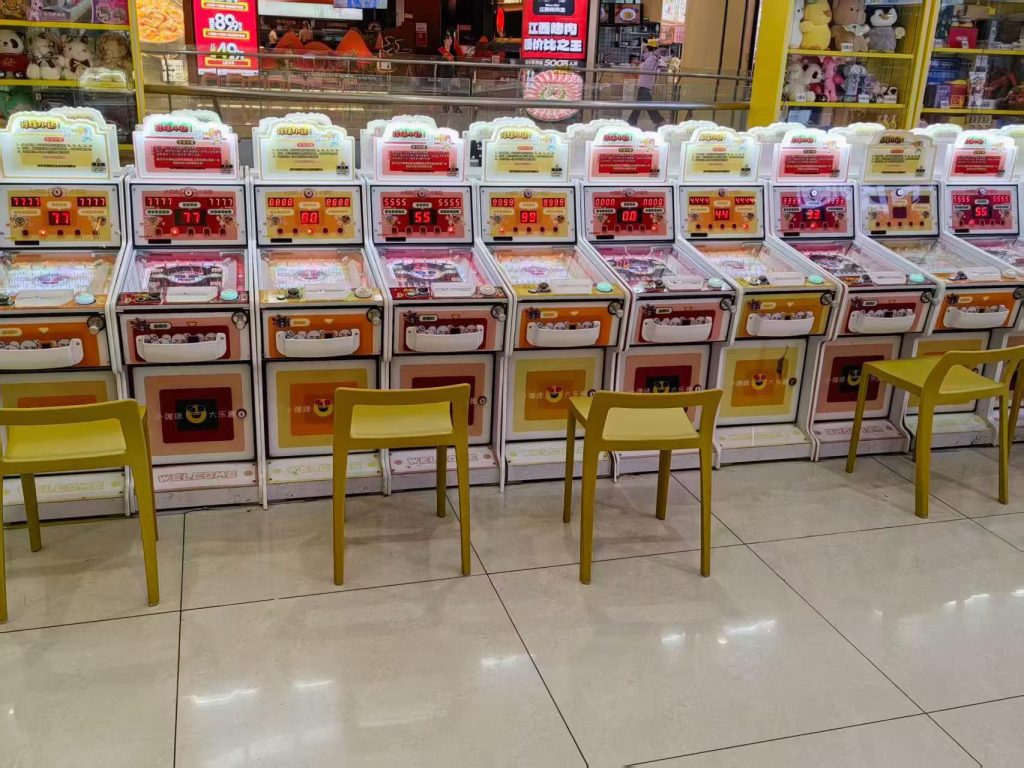 Little Marble Pinball Machine - in operation