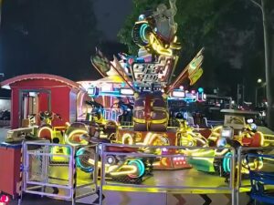 Crazy Motorcycle Ride Overview - Electric amusement ride with motorcycle seats